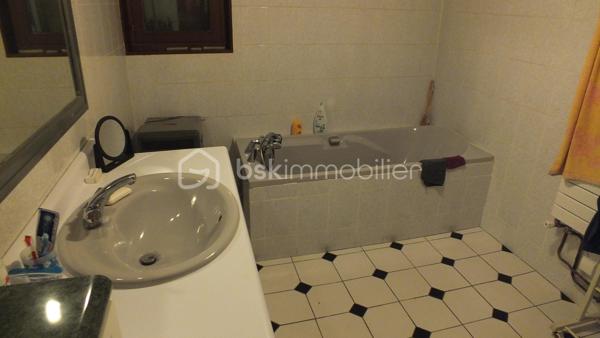 Maison traditionnelle de 219 m²