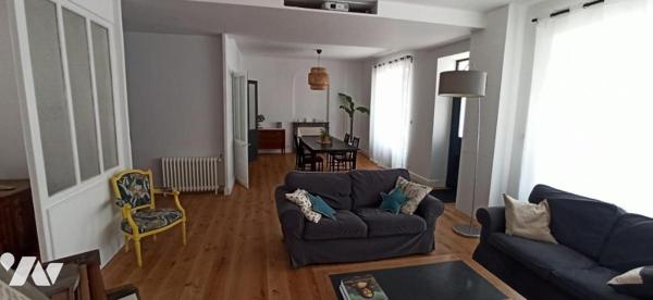 Maison de bourg entièrement rénovée