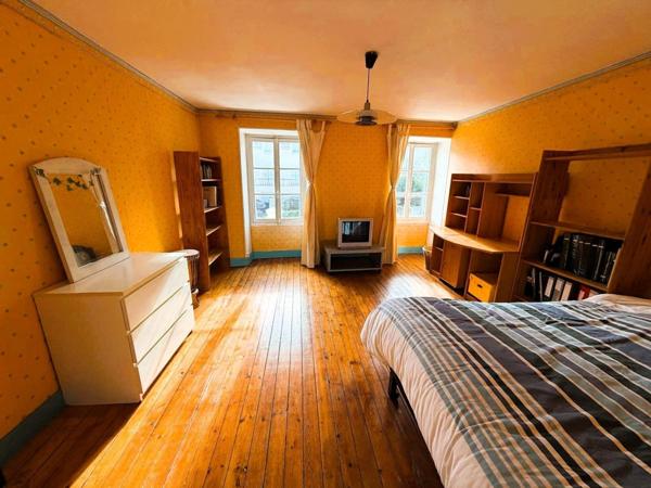 Maison familiale — 210 m² sur 956 m² de terrain rare, rue de la Chapelle