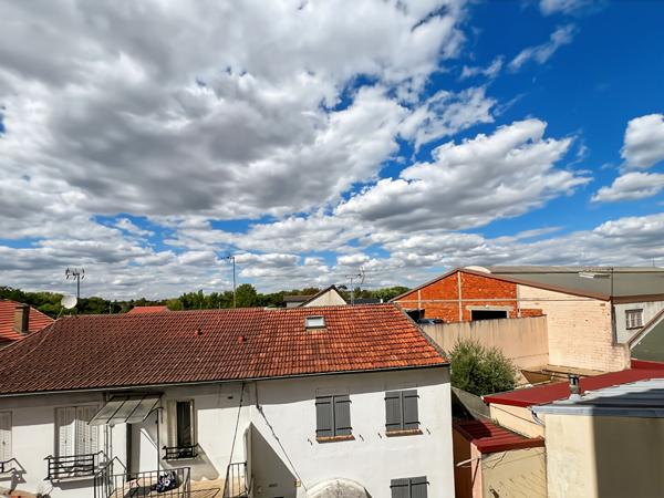 APPARTEMENT T4 MEUBLE A LOUER - CHAMPIGNY SUR MARNE
