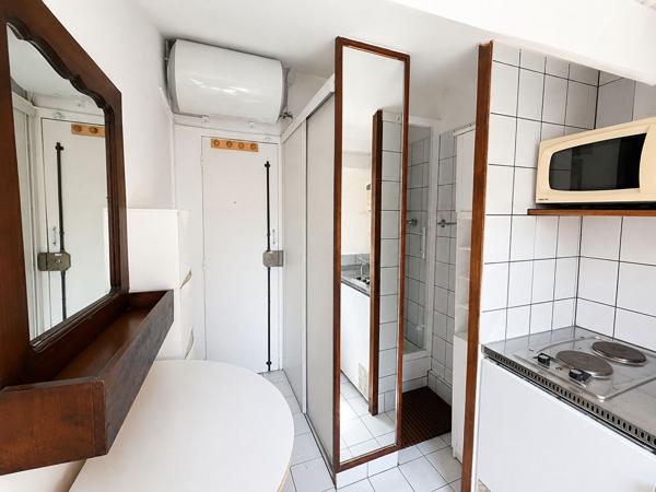 Appartement Levallois Perret 1 pièce(s) 9 m2