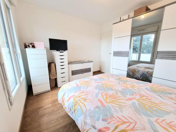 Appartement Récent T2 Secteur prisé la RHONELLE + place de Parking - Résidence Sécurisée