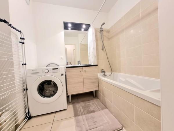 Appartement Récent T2 Secteur prisé la RHONELLE + place de Parking - Résidence Sécurisée