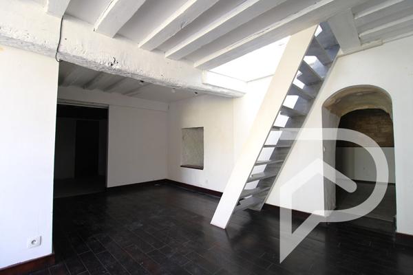 Local commercial 6 pièces 130 m2