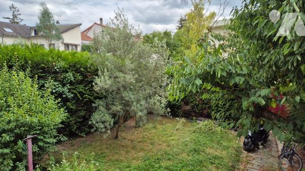 A CACHAN (94230), 11, sentier Henri Dupuis, un pavillon de 62 m²