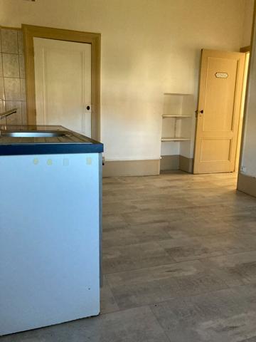 Appartement Gray 3 pièce(s) 79 m2