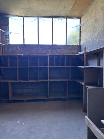 Local entrepot et bureau