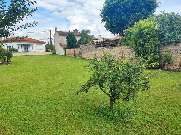 Terrain Saint Maixent L Ecole 499 m2