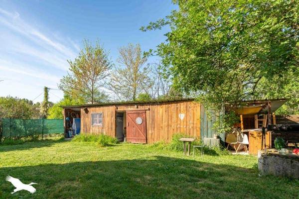 Maison à vendre |  Saint-Aigulin |  8 pièces | 156 m²