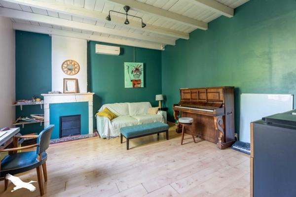 Maison à vendre |  Saint-Aigulin |  8 pièces | 156 m²