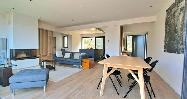 MAISON CONTEMPORAINE D'EXCEPTION AVEC STUDIO
