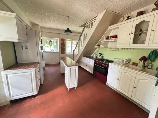 EN VENTE - 2H30 PARIS - COURS LES BARRES - BELLE MAISON 7 CHAMBRES - TERRAIN
