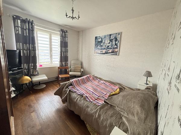EN VENTE - 2H30 PARIS - COURS LES BARRES - BELLE MAISON 7 CHAMBRES - TERRAIN