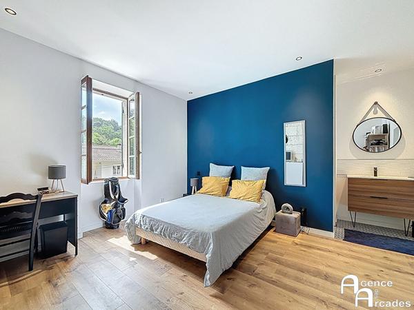 MAISON PIERRE - CAMBES Bordeaux (33000)