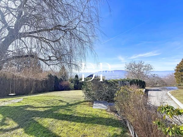 Maison à vendre 7 pièces de 165 m² habitables (215 m2 utiles) + 179 m² de sous-sol, terrain d'env. 2000 m² à LUCINGES (74)