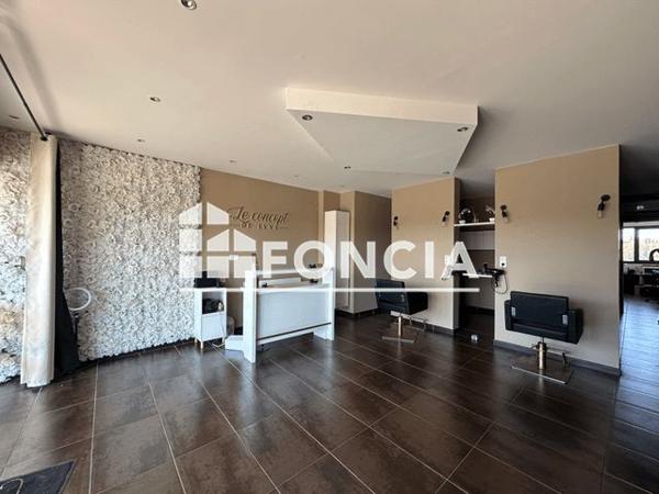 Location Local commercial 3 pièces 76 m² - LIEU DIT CHAMP DU NOYER Avanne Aveney 25720