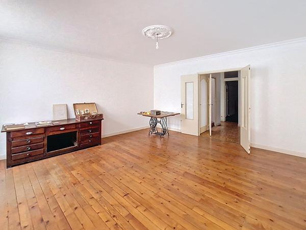 Maison à rénover A VENDRE, Centre historique Ancenis, rue calme, fort potentiel