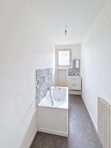 Maison à rénover A VENDRE, Centre historique Ancenis, rue calme, fort potentiel