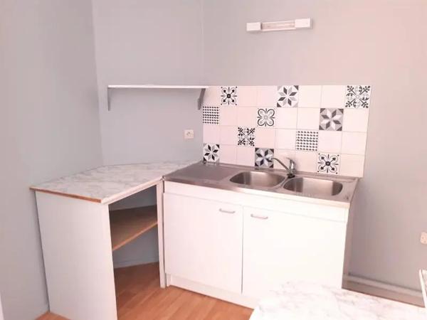 Appartement à louer 3 pièces 65.34m² Lille (59800)