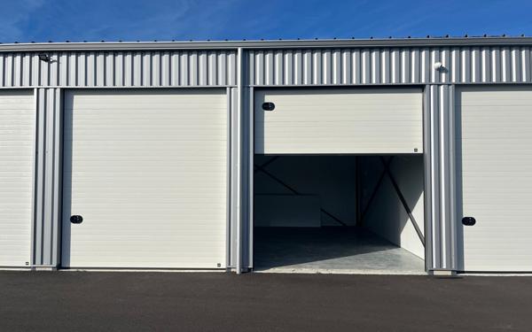 Stationnement à louer    60 m2 Le Gua