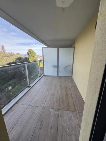 Vente Appartement 1 pièces 32 m2 à Saint-Laurent-du-Var