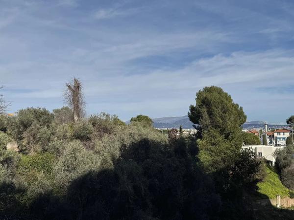 Vente Appartement 1 pièces 32 m2 à Saint-Laurent-du-Var