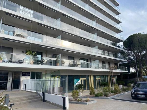 Vente Appartement 1 pièces 32 m2 à Saint-Laurent-du-Var