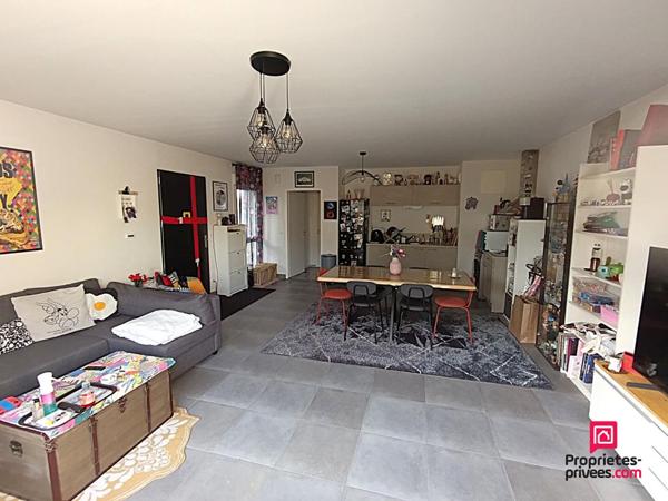 BESANCON ? Quartier Les Hauts du Chazal- Appartement T2 récent avec terrasse et garage