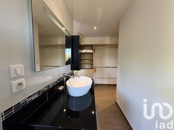 Maison à vendre 5 pièces 184 m² Nîmes-Saint-Césaire