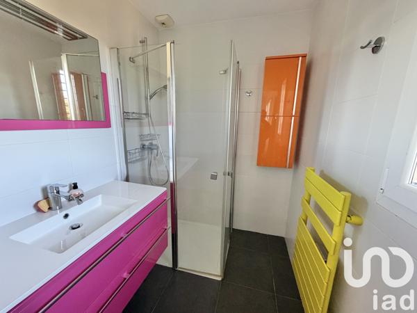 Maison à vendre 5 pièces 184 m² Nîmes-Saint-Césaire