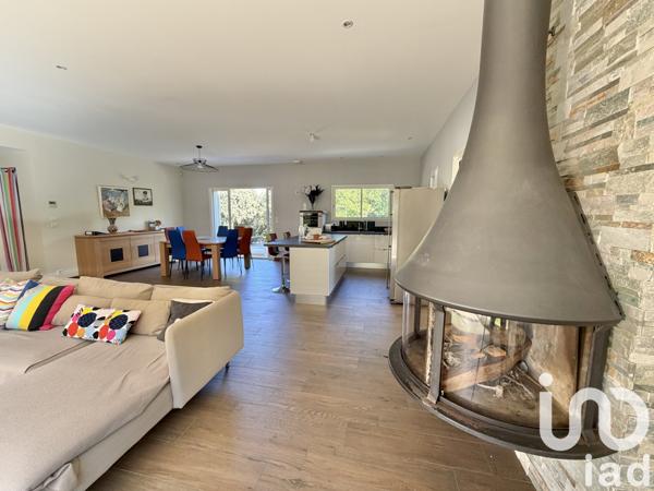 Maison à vendre 5 pièces 184 m² Nîmes-Saint-Césaire