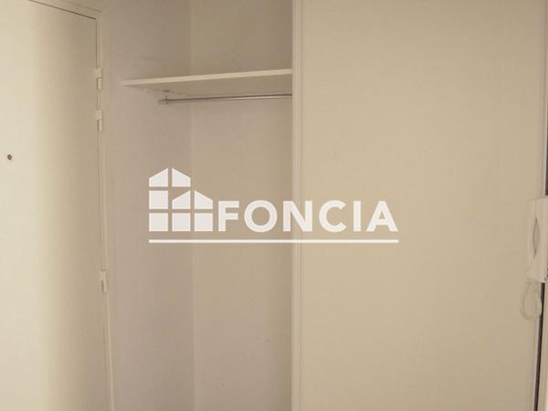 Location Studio 31.59 m² - 45 rue marie cardinal Brest 29200