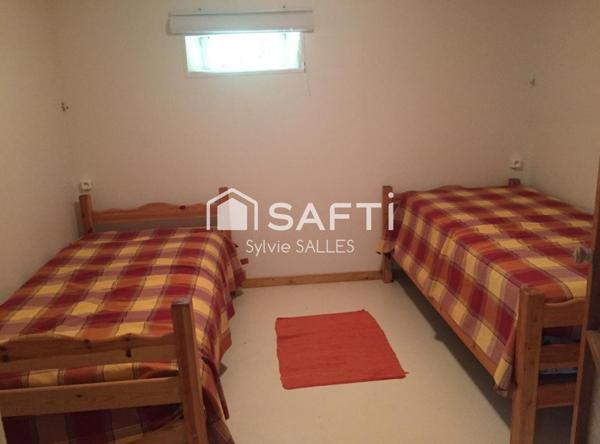 Maison avec piscine à environ 25 km de Sarlat