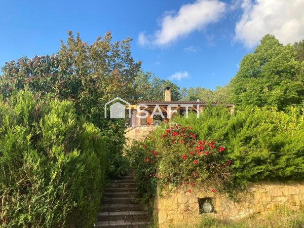 Maison avec piscine à environ 25 km de Sarlat