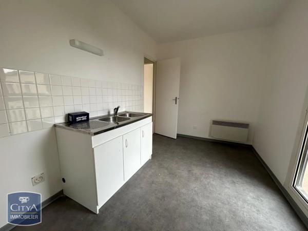 Appartement à louer 2 pièces 52.1m² Alençon (61000)
