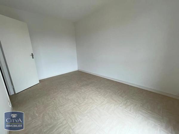 Appartement à louer 2 pièces 52.1m² Alençon (61000)