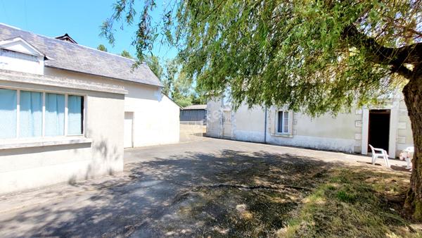 Maison isolée : terrain et dépendances