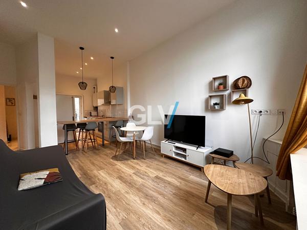 Appartement Type 3 + extérieure - St Sauveur 62.75 m2 , Lille
