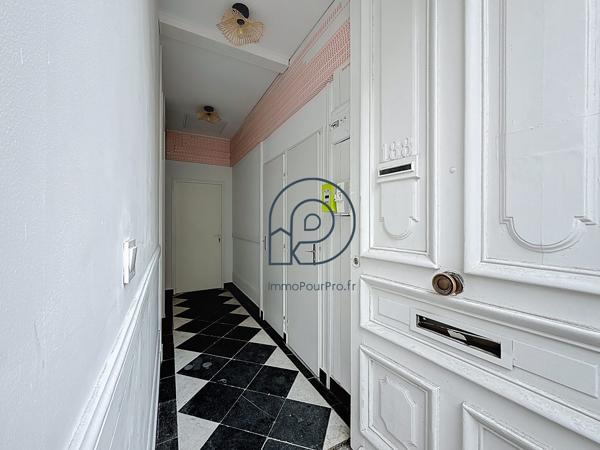 Lille Centre – Bureau rénové 16,45 m² en RDC