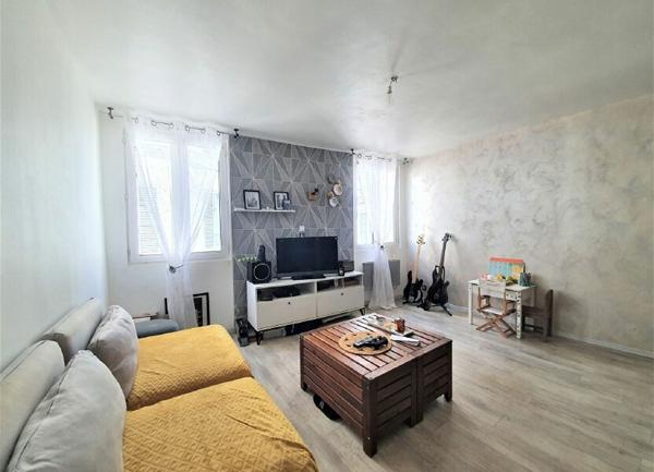 Appartement à vendre    3 pièces • 69,44 m2 Brie-Comte-Robert