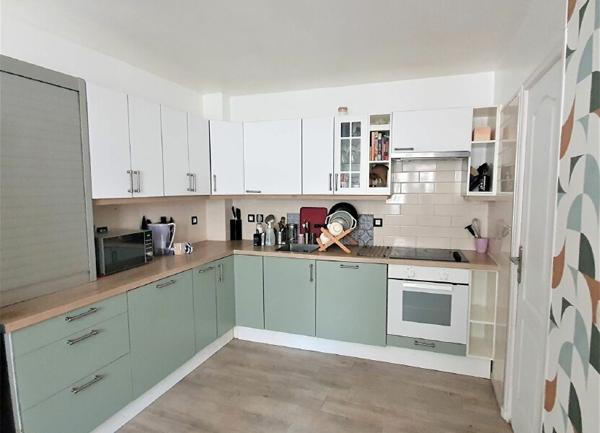 Appartement à vendre    3 pièces • 69,44 m2 Brie-Comte-Robert