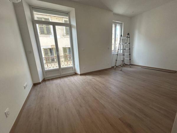 Location Appartement 2 pièces Le Pont-de-Beauvoisin 38480 à la location