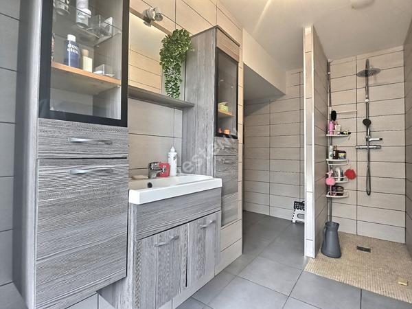 Spécial investisseur : Immeuble Boulay -194m2 - 3 appartements loués