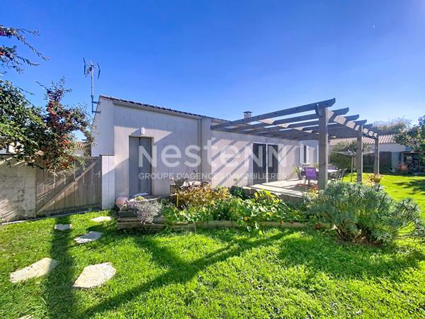 Maison A vendre Champagnes Les Marais- 4 chambres- garage -jardin clos