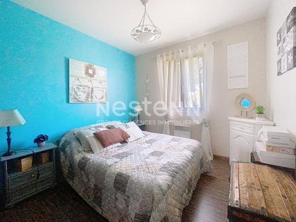 Maison A vendre Champagnes Les Marais- 4 chambres- garage -jardin clos