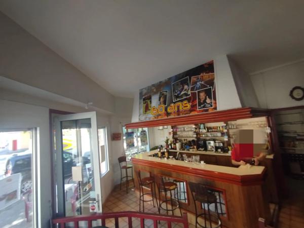 Mur et fonds de commerce de Bar restaurant à vendre SAINT NAZAIRE (44)