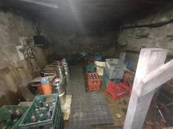 Mur et fonds de commerce de Bar restaurant à vendre SAINT NAZAIRE (44)