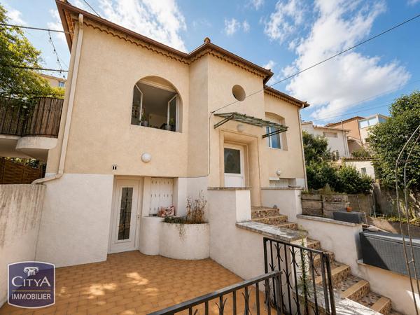 Immeuble à vendre 134.56m² Nîmes (30000)