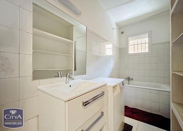 Immeuble à vendre 134.56m² Nîmes (30000)