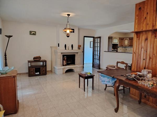 A Vendre Maison de plein pied de 110 m² dans secteur calme de Chauvigny